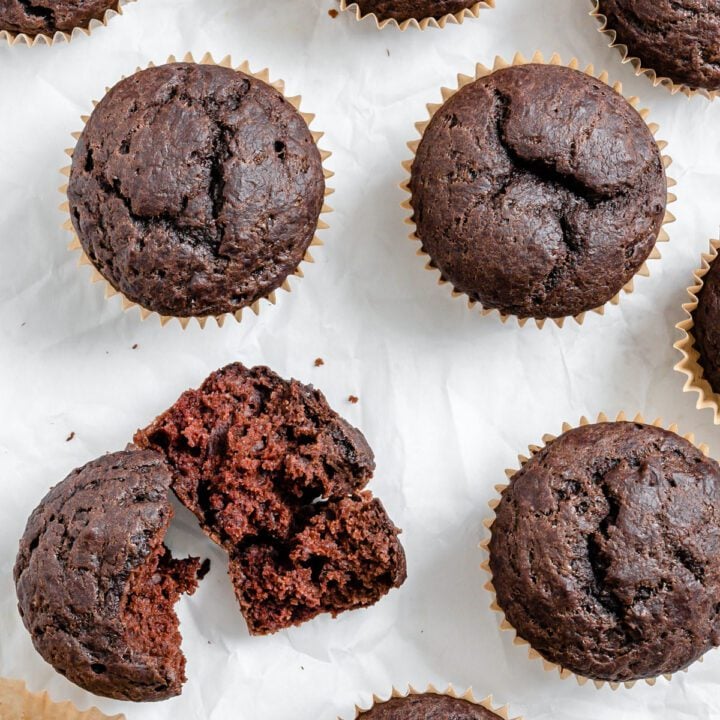 Easy Vegan Chocolate Cupcakes - Food Sharing Vegan