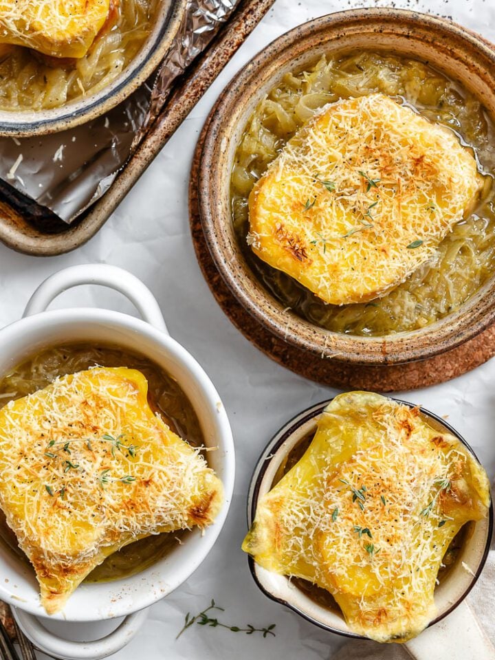 completed Vegan French Onion Soup in separate bowls