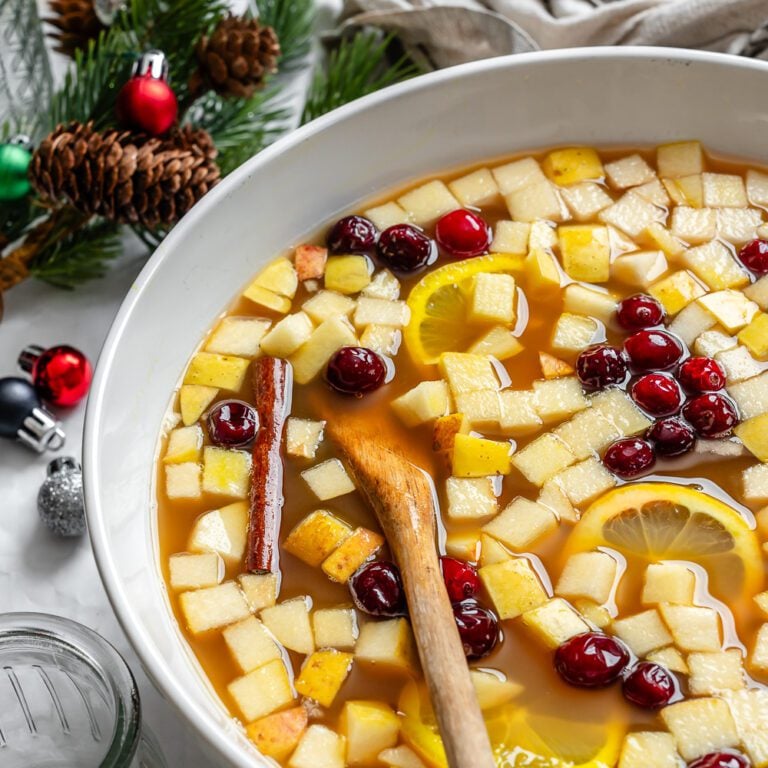 completed Non Alcoholic Christmas Punch in a bowl