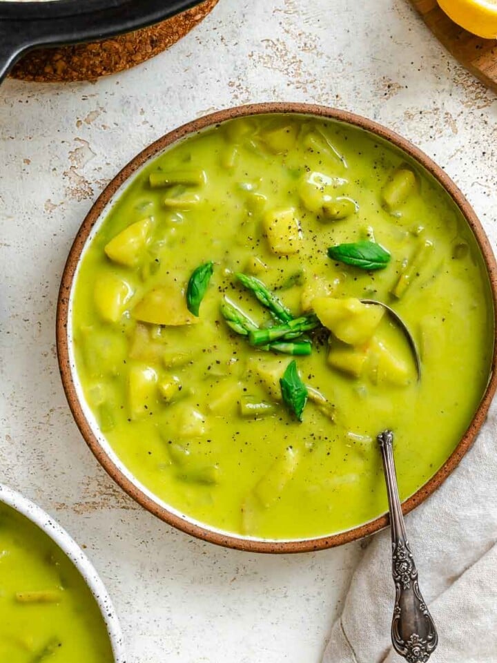 Completed Potato Asparagus Soup in a bowl.