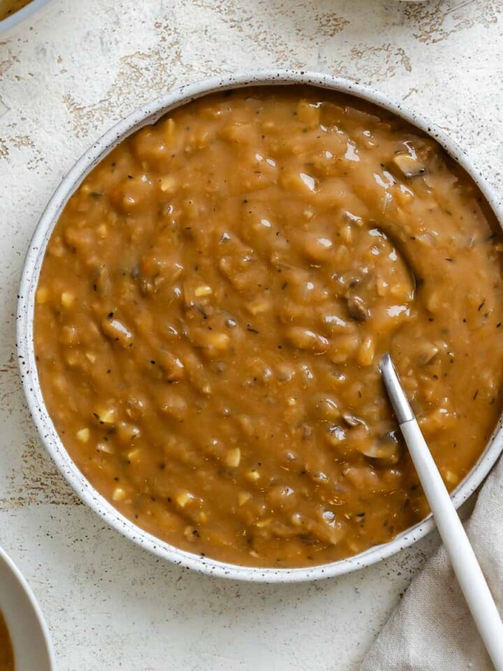 Completed Vegan Mushroom Gravy in two bowls.